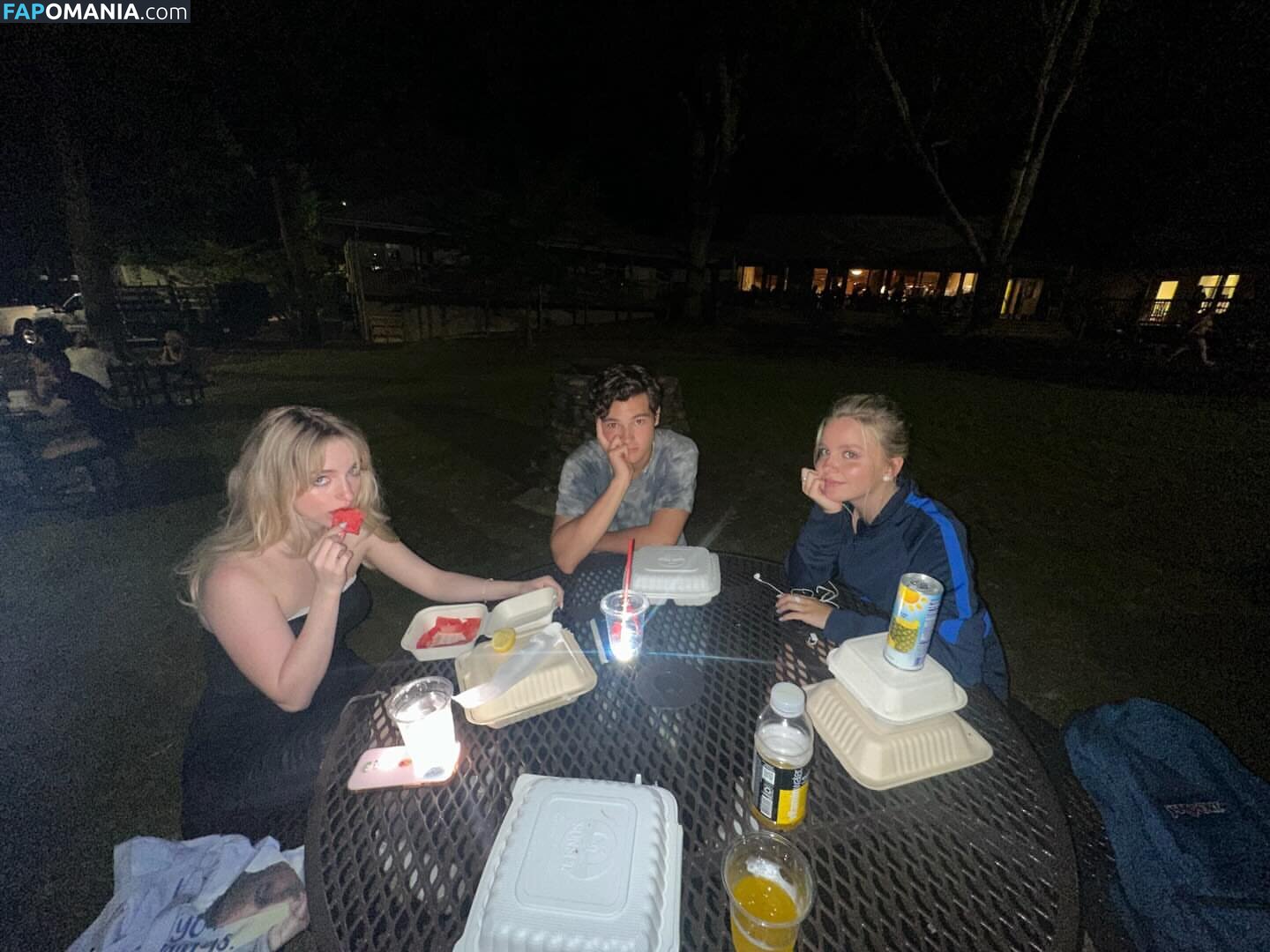 Mckenna Grace / mckennagrace / mckennagraceful Nu OnlyFans  Photo fuitée #188