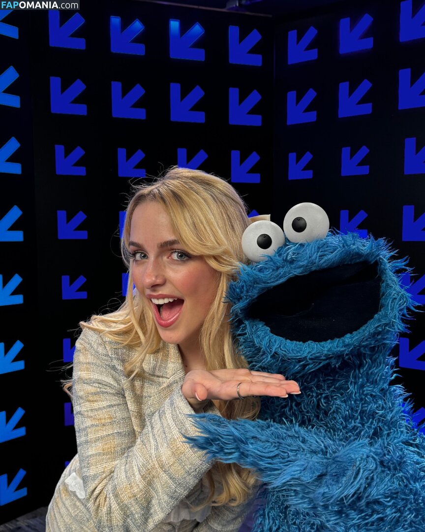 Mckenna Grace / mckennagrace / mckennagraceful Nu OnlyFans  Photo fuitée #191