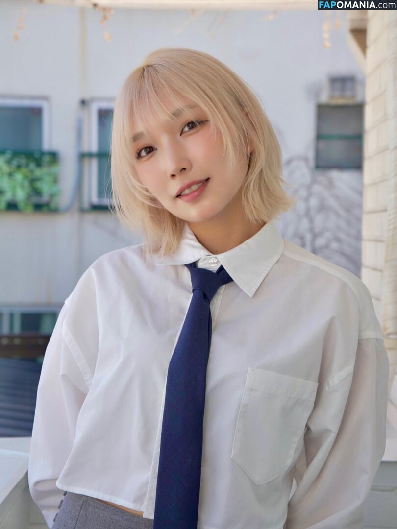 Mea Shimotsuki / https: / melomea030 Nu OnlyFans  Photo fuitée #1