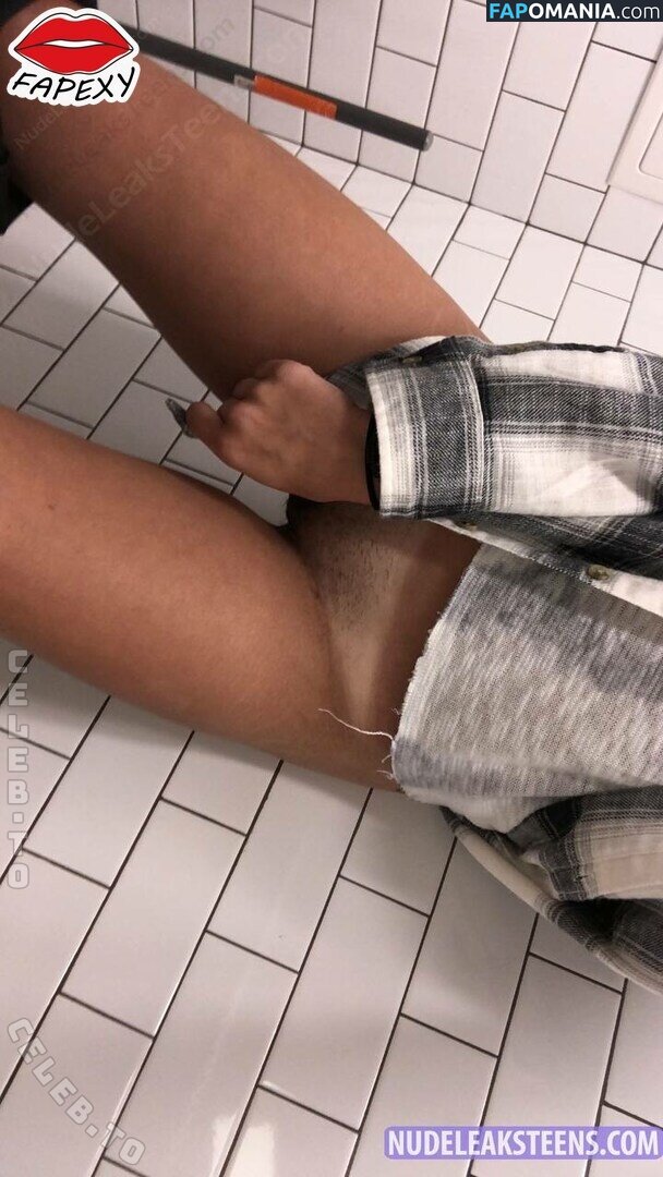 Meghan Lane / meghan__lane_ / meglane / megzylane Nu OnlyFans  Photo fuitée #299