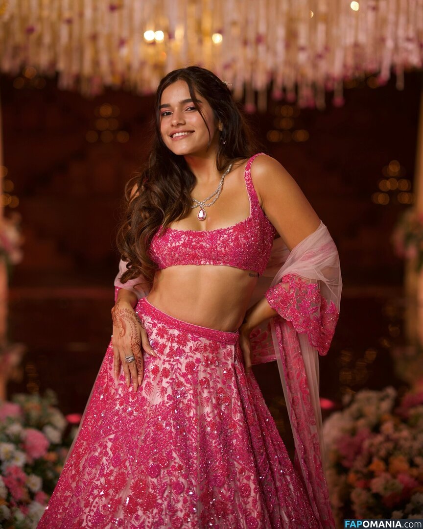 Meghna Kaur / shetroublemaker Nu OnlyFans  Photo fuitée #5