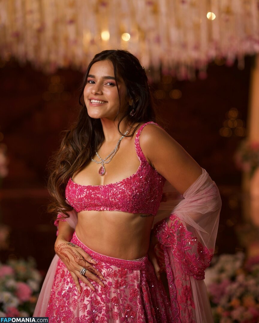 Meghna Kaur / shetroublemaker Nu OnlyFans  Photo fuitée #10