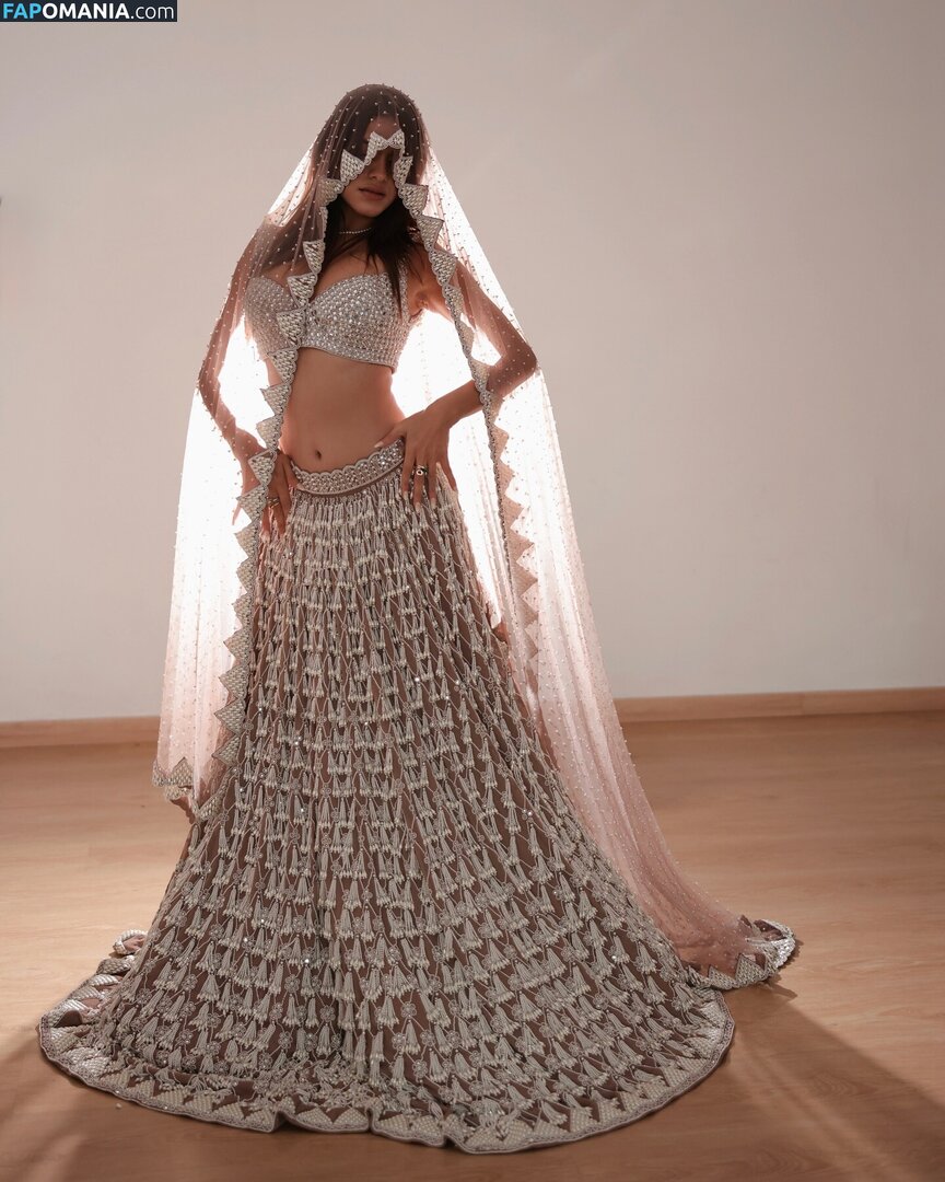 Meghna Kaur / shetroublemaker Nu OnlyFans  Photo fuitée #11