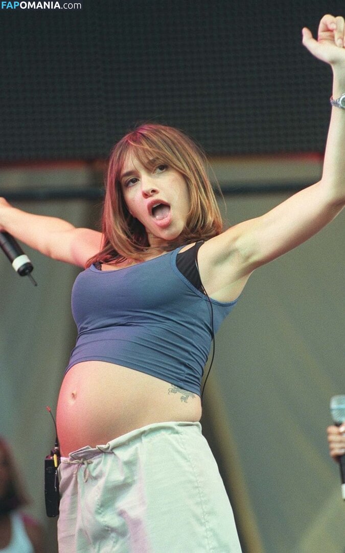Melanie Blatt / https: / melanieblatt / melblatt Nu OnlyFans  Photo fuitée #4