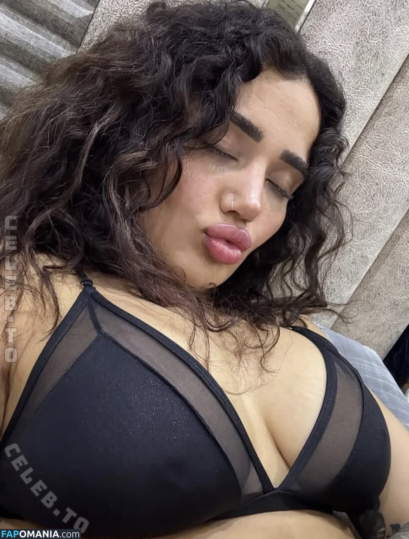 Melek Azad / melek.azd / melekazad Nu OnlyFans  Photo fuitée #36