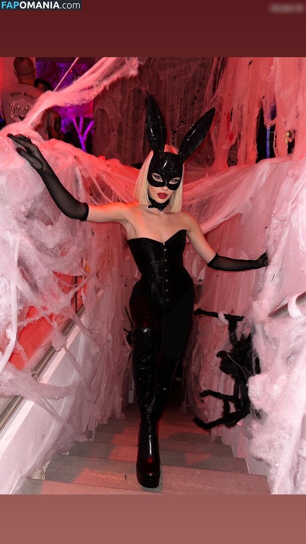 German influencer / Melina Celine / celinemelina / melinaceline Nu OnlyFans  Photo fuitée #160