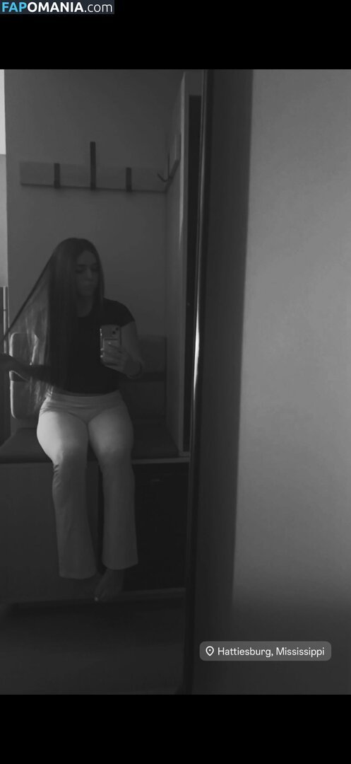 Melody Charlton / mel327537 / melody_charlton Nu OnlyFans  Photo fuitée #7