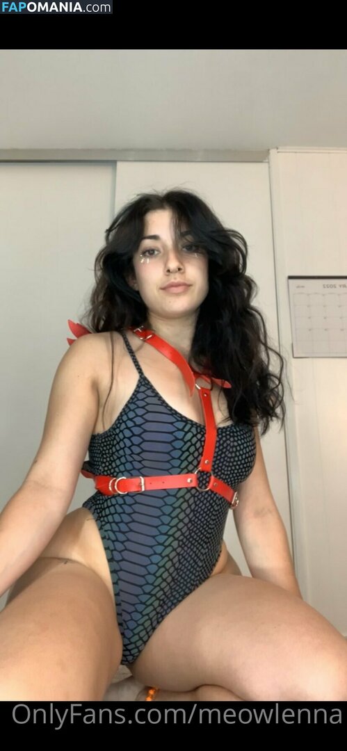 https: / meowlenna Nu OnlyFans  Photo fuitée #8