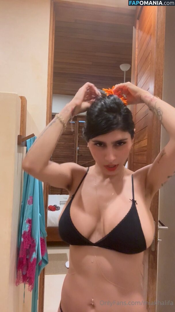 Mia Khalifa / https: / miakhalifa Nu OnlyFans  Photo fuitée #118