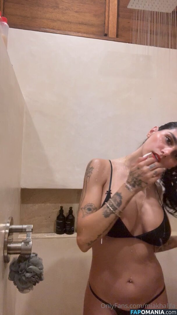 Mia Khalifa / https: / miakhalifa Nu OnlyFans  Photo fuitée #121