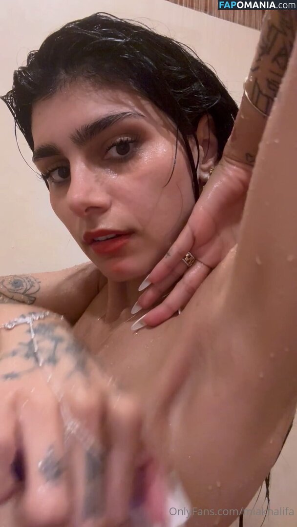 Mia Khalifa / https: / miakhalifa Nu OnlyFans  Photo fuitée #130