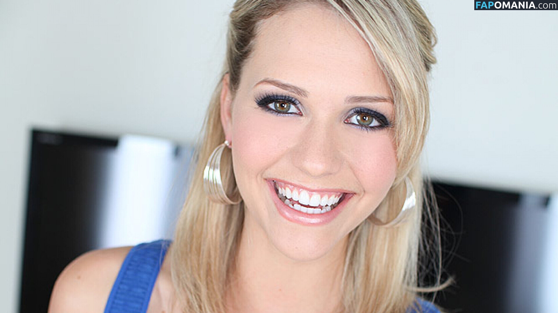 Mia Malkova / https: / miamalkova Nu OnlyFans  Photo fuitée #72