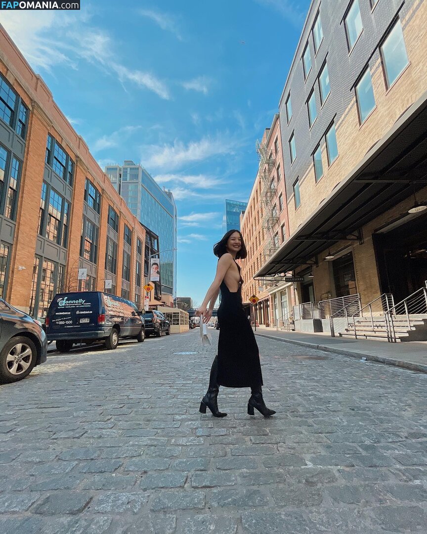 Michaela Zee / michaelazee / sheismichaela Nu OnlyFans  Photo fuitée #16