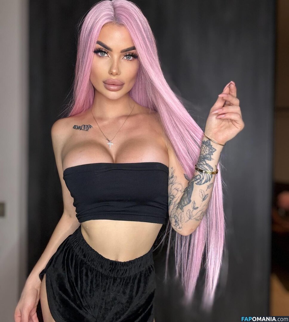 michelle6_9 / michelle_6.9 Nu OnlyFans  Photo fuitée #9