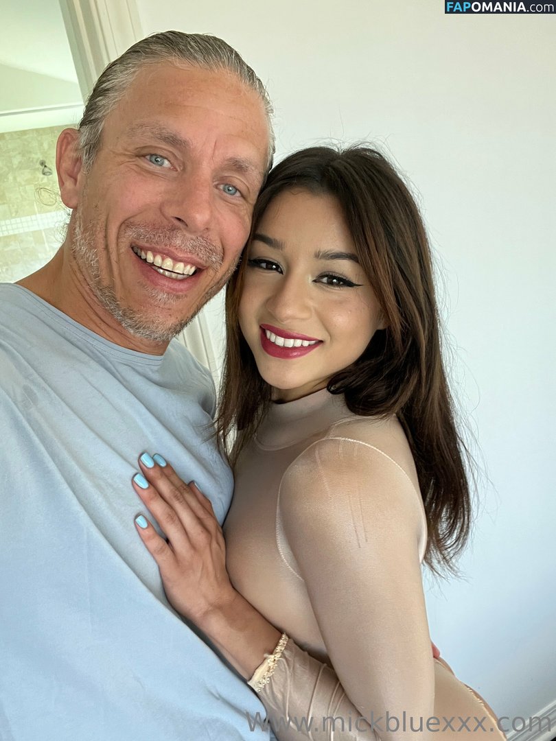 mickbluexxx Nu OnlyFans  Photo fuitée #26