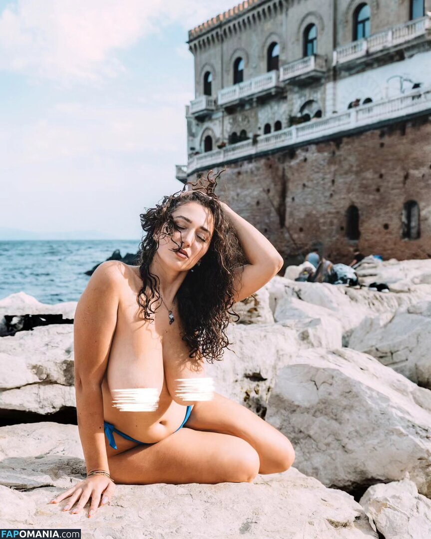 Micol Quirino / micolquirino_ / rometonaples Nu OnlyFans  Photo fuitée #2