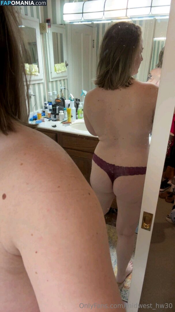 Midwest_hw30 / wonderfullywackywebster Nu OnlyFans  Photo fuitée #2
