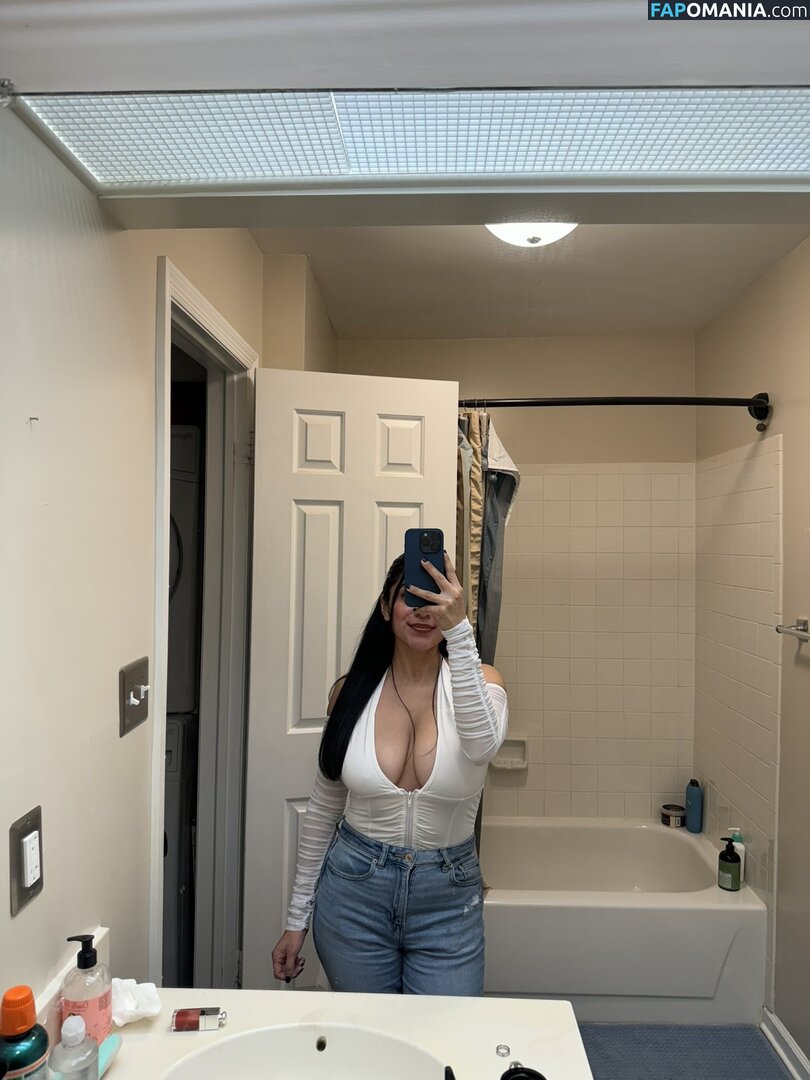 Mikasavader / https: Nu OnlyFans  Photo fuitée #10