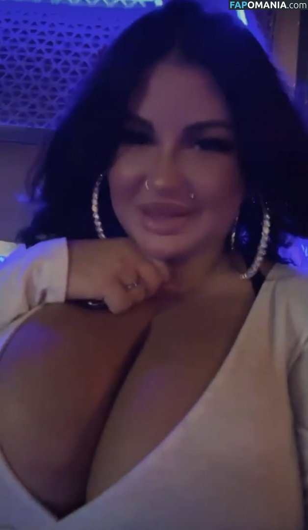 Mila Pink / kokoscheviy / sexymilapink Nu OnlyFans  Photo fuitée #2