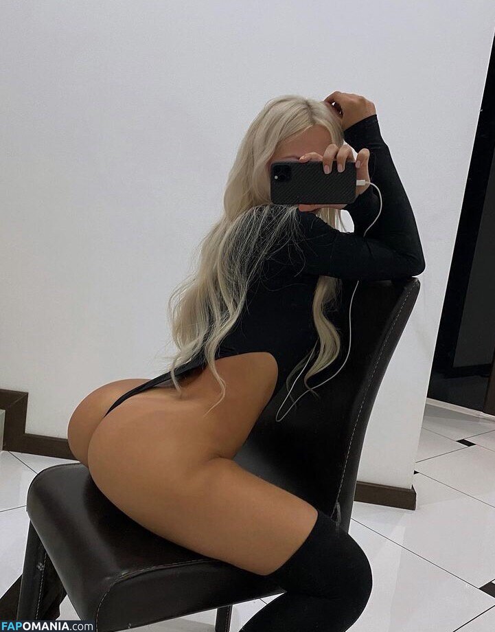 Milanasw / Wild-Cherrygirl Nu OnlyFans  Photo fuitée #8