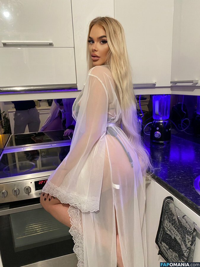Milanasw / Wild-Cherrygirl Nu OnlyFans  Photo fuitée #44