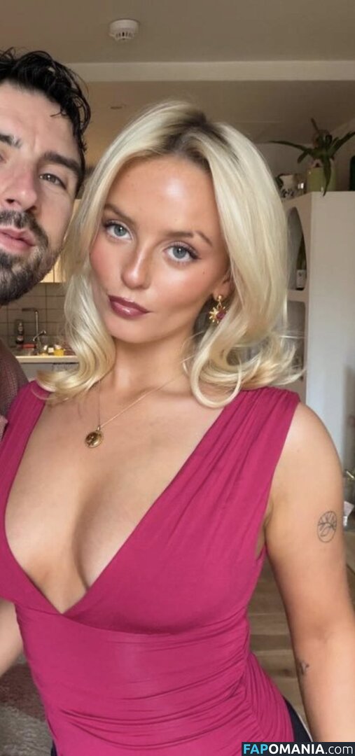 Millie Gibson / milliegibbo Nu OnlyFans  Photo fuitée #1