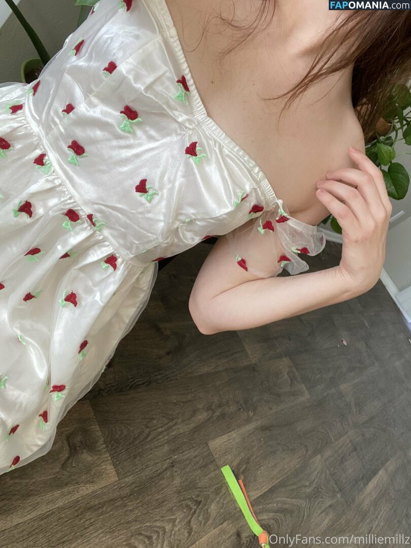 Millie Millz / MillieKnoxx / milliemillz Nu OnlyFans  Photo fuitée #440