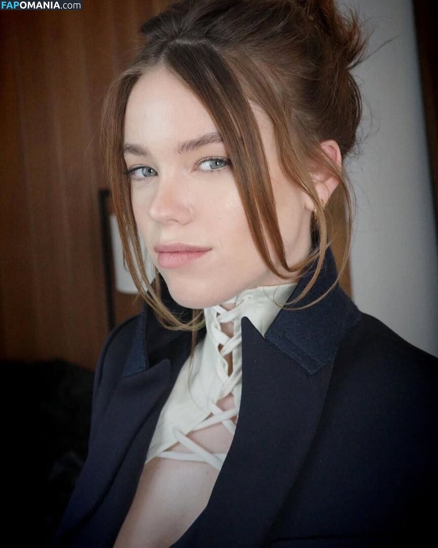 Milly Alcock / https: / millyalcock Nu OnlyFans  Photo fuitée #313