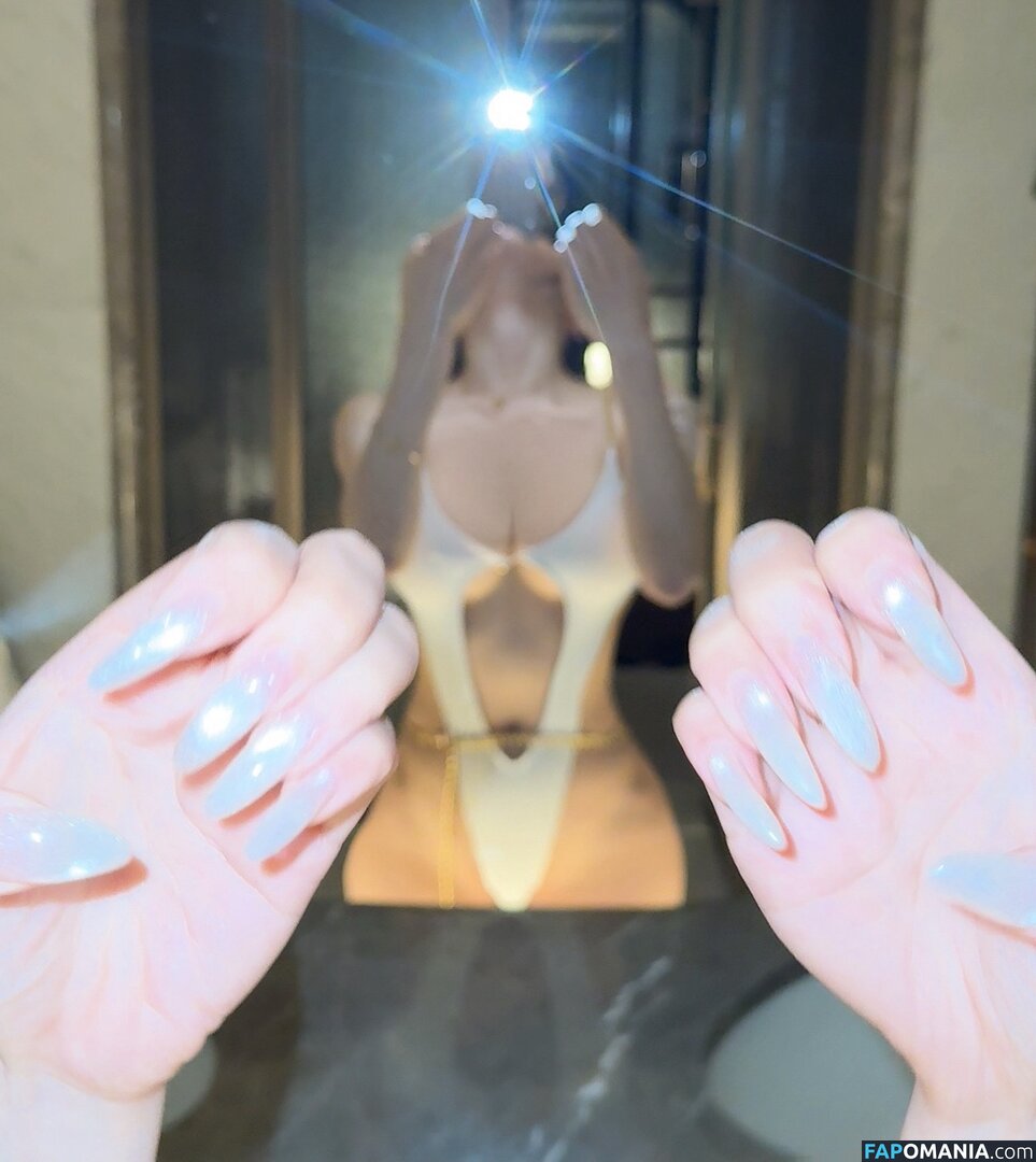 Mimi_1.1 Mimi_1.2 / mimi__1.1 / mimidan Nu OnlyFans  Photo fuitée #1