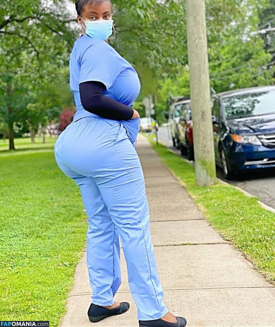 Mimilicious Mimi / https: / mimiliciousmimi / mimiubini Nu OnlyFans  Photo fuitée #35