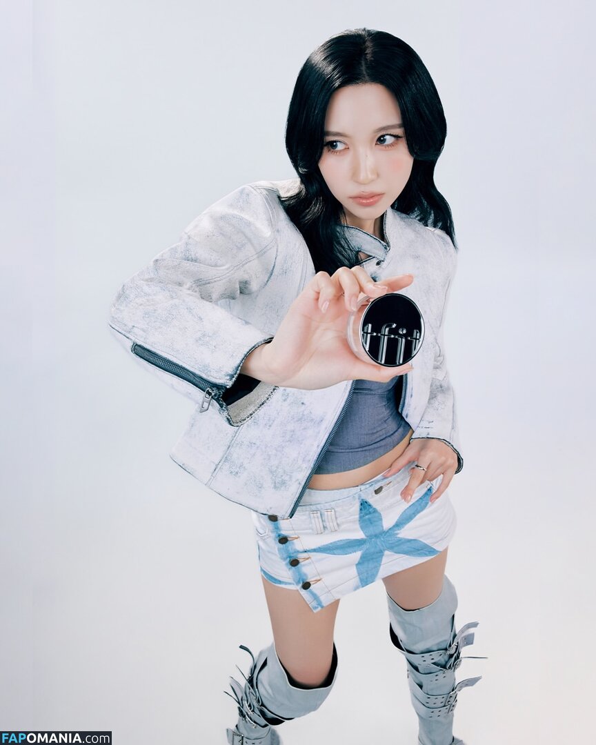 Mina Myoi / TWICE / latinamina / mina_sr_my Nu OnlyFans  Photo fuitée #8