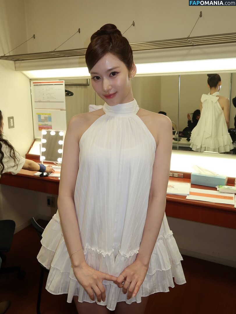Minatozaki Sana / TWICE / m.by__sana Nu OnlyFans  Photo fuitée #6