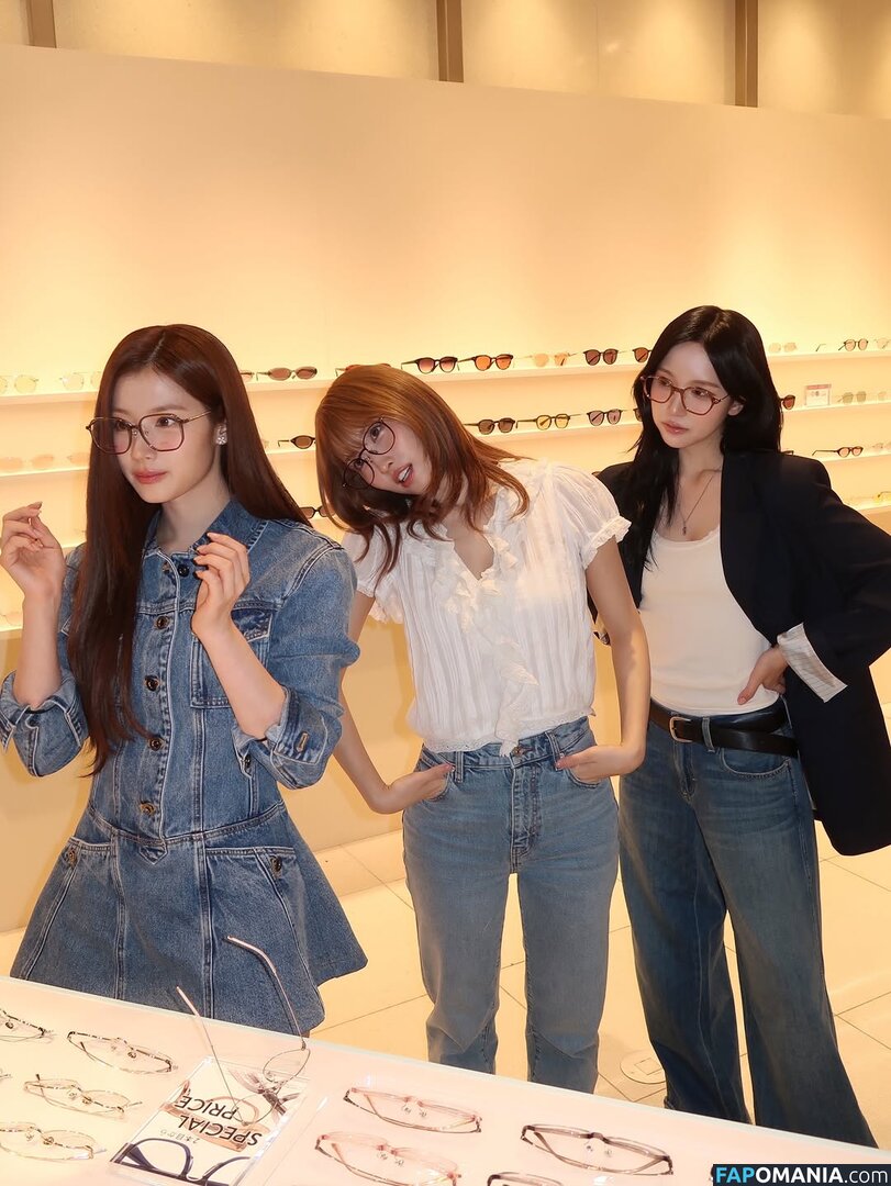 Minatozaki Sana / TWICE / m.by__sana Nu OnlyFans  Photo fuitée #48