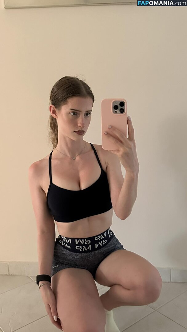 Mira.004 / model_mira Nu OnlyFans  Photo fuitée #1466