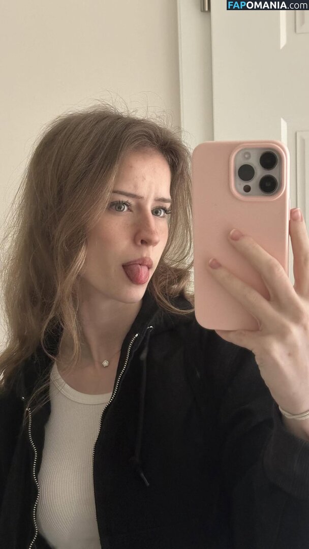 Mira.004 / model_mira Nu OnlyFans  Photo fuitée #1493