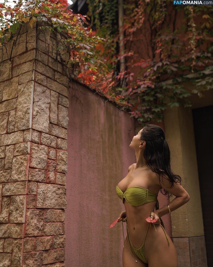 Mira_nowhere / Mira_twitch Nu OnlyFans  Photo fuitée #39