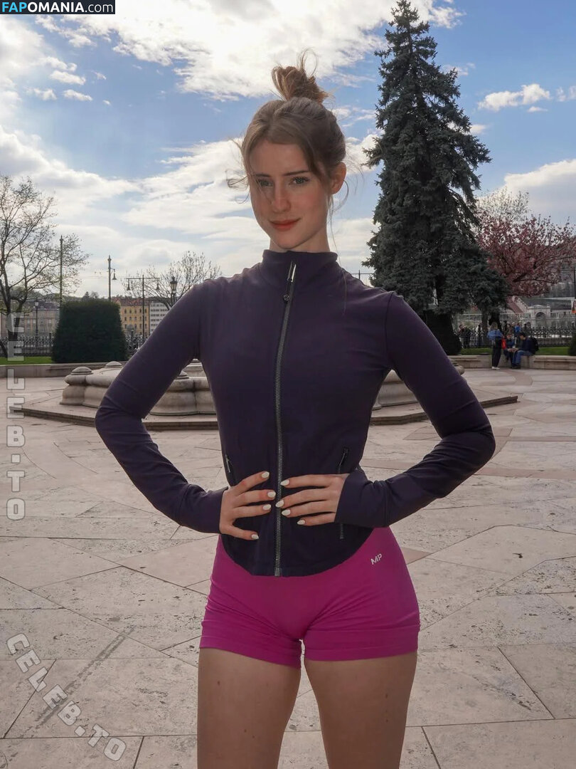 Mira Szalma / https: / mira.004 Nu OnlyFans  Photo fuitée #578
