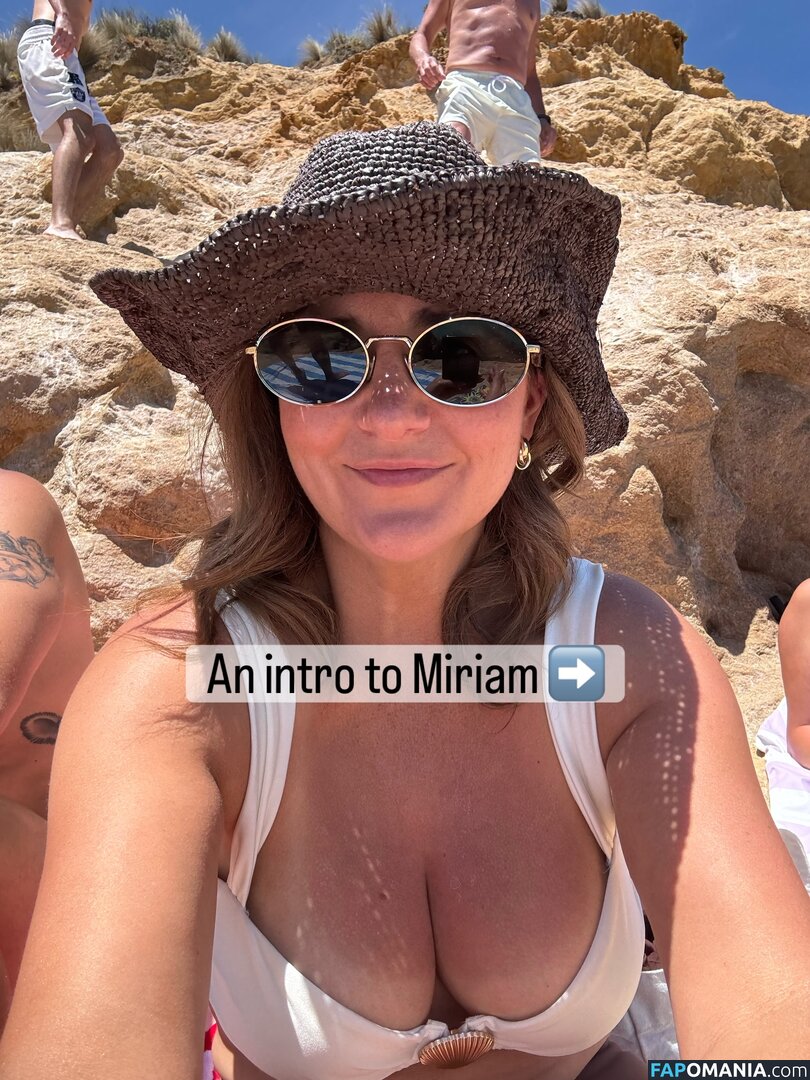 MILF Online Accountant / Miriam Holme / miriamholme Nu OnlyFans  Photo fuitée #12