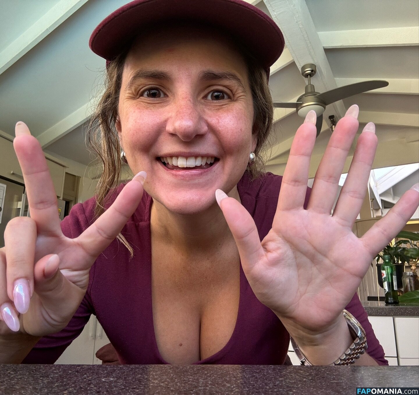 MILF Online Accountant / Miriam Holme / miriamholme Nu OnlyFans  Photo fuitée #22