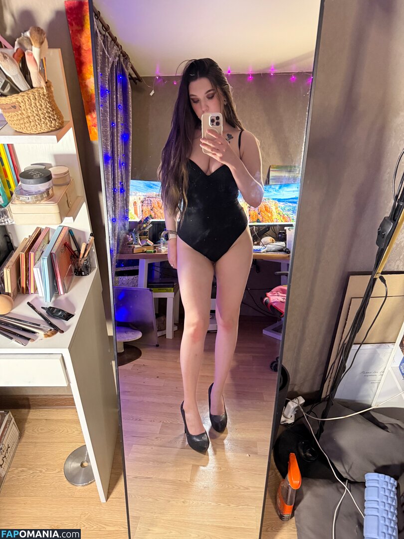 Mirkotiki Nu OnlyFans  Photo fuitée #36