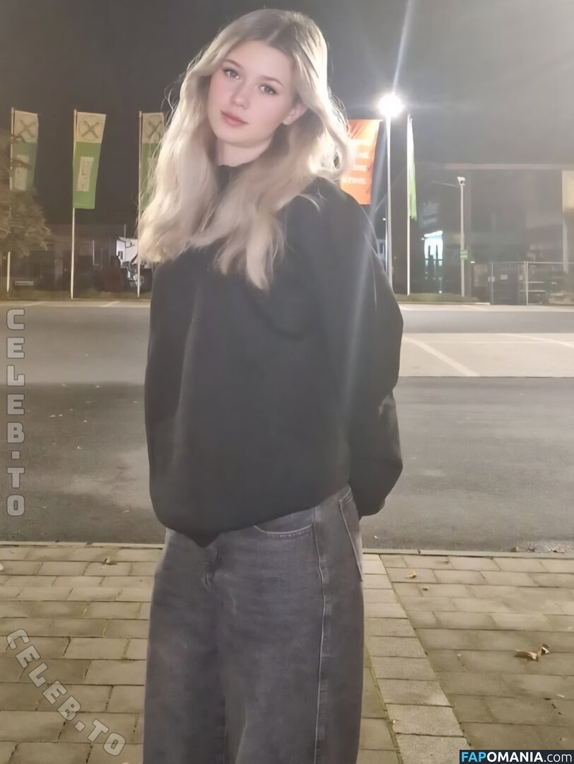 MishaPlu / misha.plu Nu OnlyFans  Photo fuitée #9