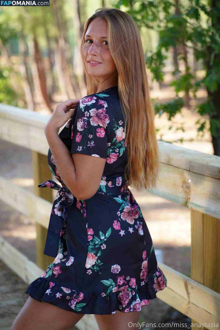 Miss Anastasia / miss_anastasia Nu OnlyFans  Photo fuitée #24