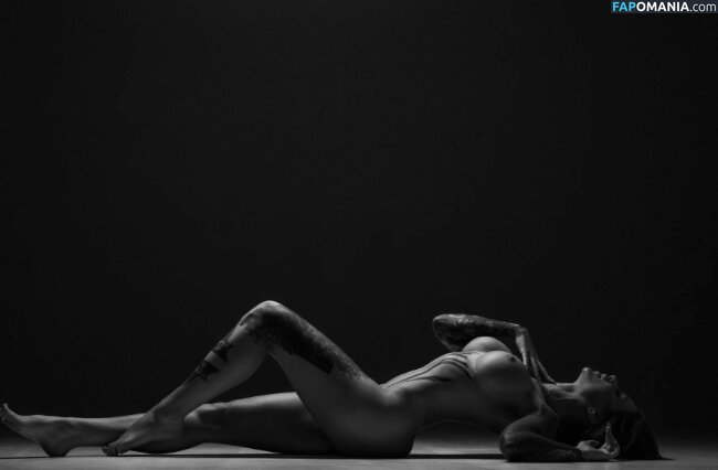 Miss Felixity / Miss_f / assets / felixity_modeling / https: / miss_f_free / miss_f_vip / miss_felixity / miss_felixity... Nu OnlyFans  Photo fuitée #277