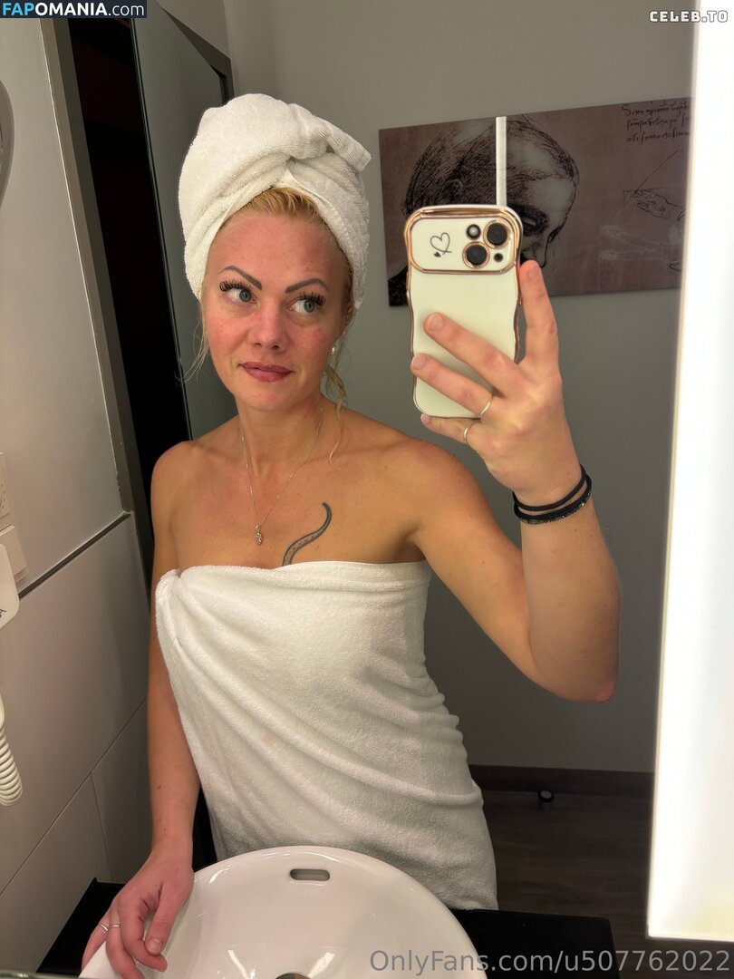 Miss_Lottie / TheRealMissLottie / _miss_lottie_ / freemisslottie / https: / miss_lottie_ Nu OnlyFans  Photo fuitée #10