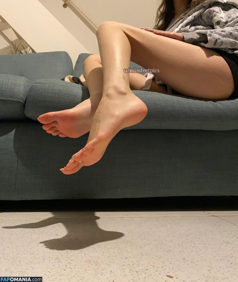 missfeetpics.14 / missfxxtpics Nu OnlyFans  Photo fuitée #3