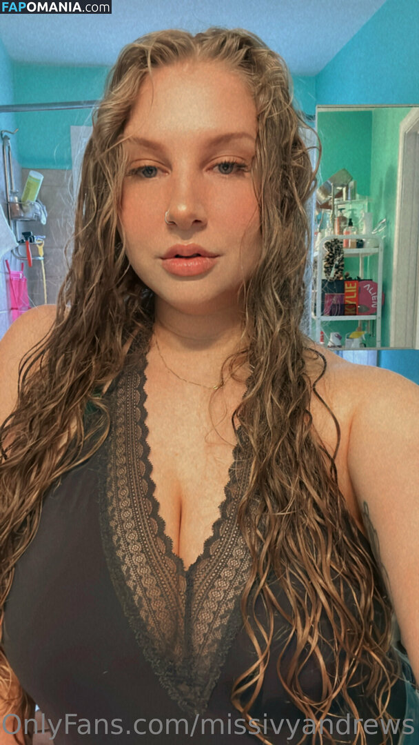 missivyandrews / poison_ivey Nu OnlyFans  Photo fuitée #1