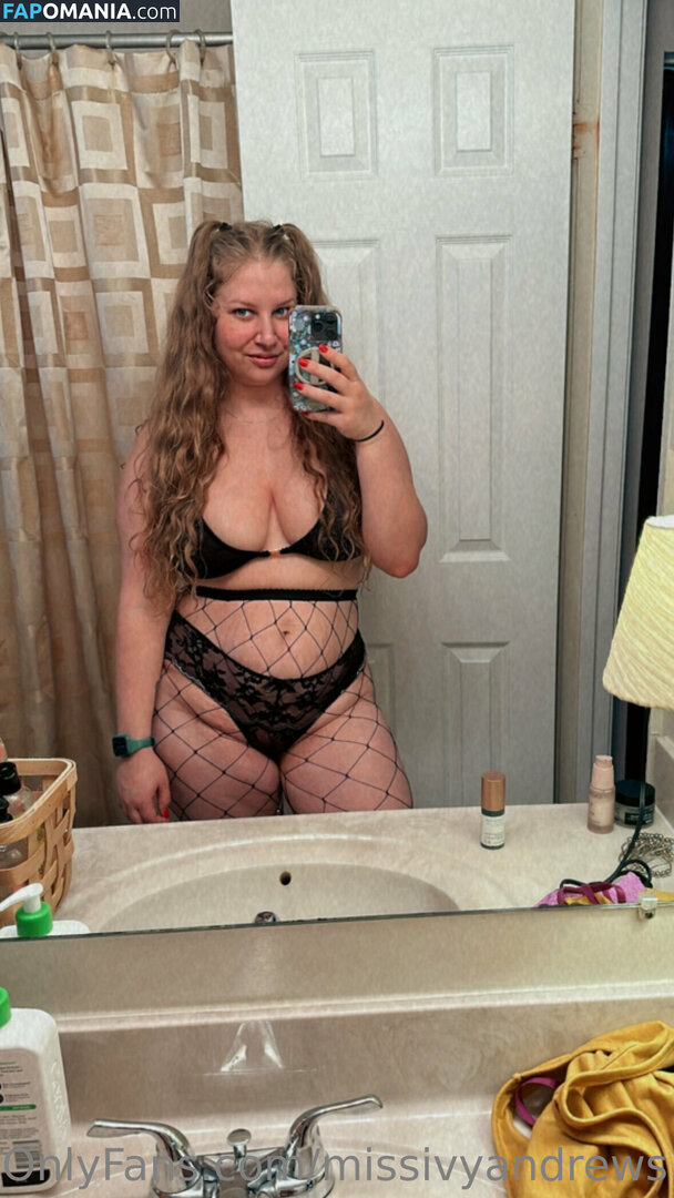 missivyandrews / poison_ivey Nu OnlyFans  Photo fuitée #8