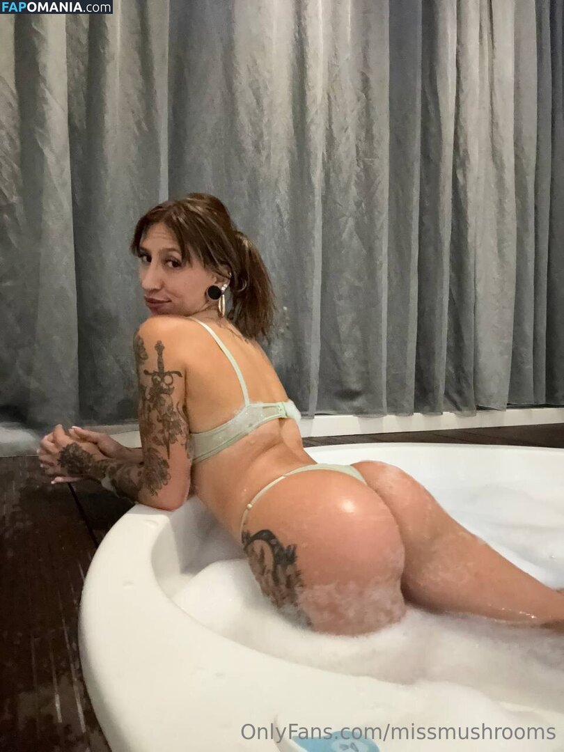 MissMushrooms / missmushr00ms Nu OnlyFans  Photo fuitée #3