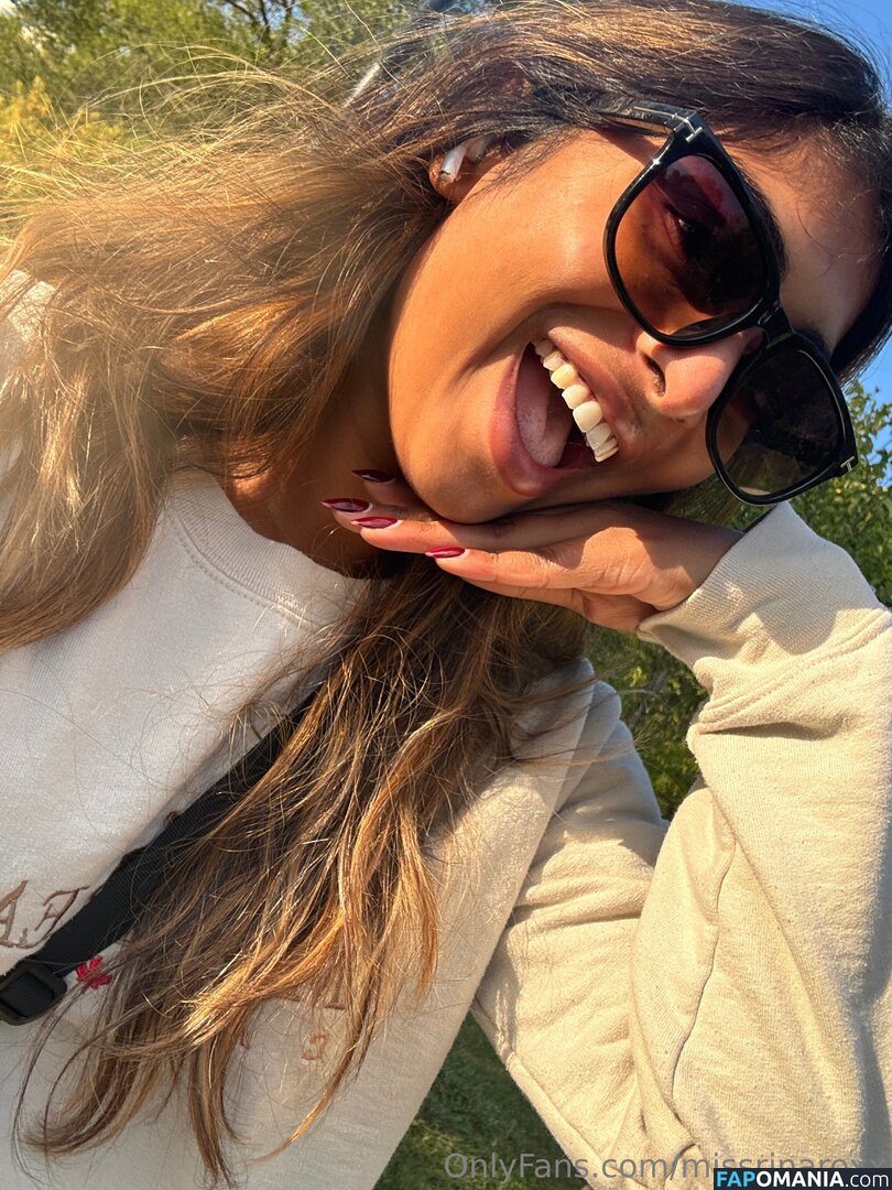 missrinaroxx Nu OnlyFans  Photo fuitée #12