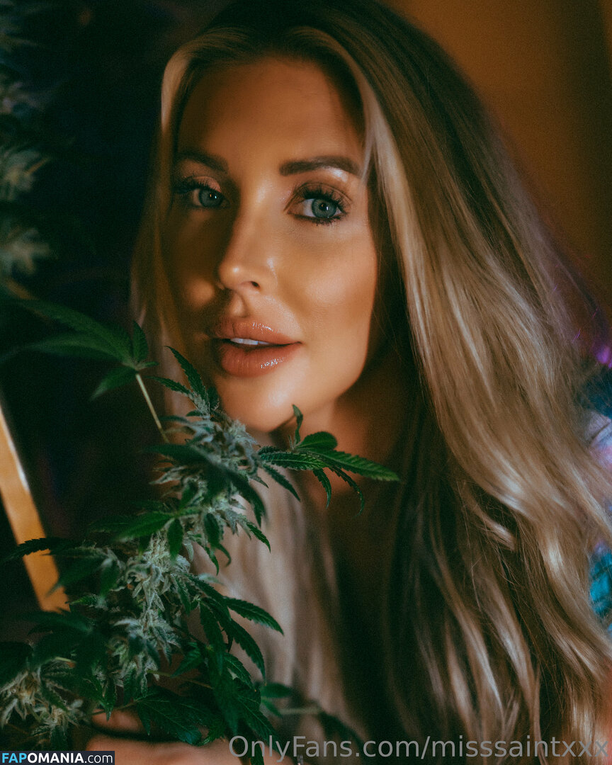 misssaintxxx / samantha_saintxo Nu OnlyFans  Photo fuitée #99